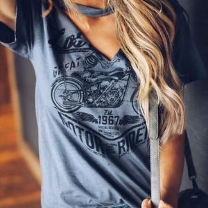 Keyhole short sleeve t-shirt (Vici Collection)